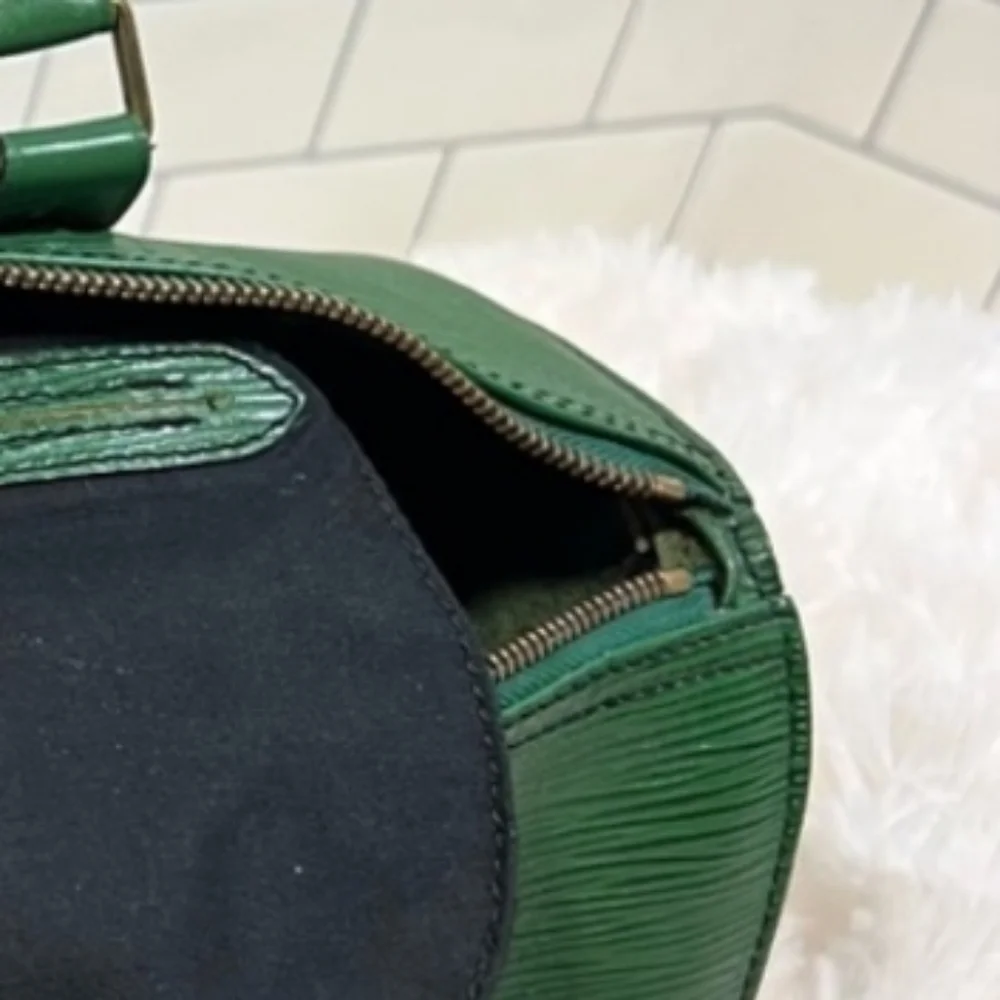 LV Epi Leather 💚 Speedy 30